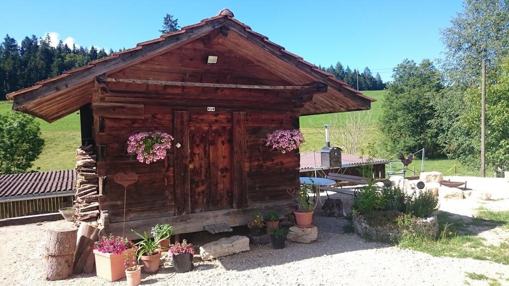Miramont Horse Trekking Hostel Saicourt Zewnętrze zdjęcie